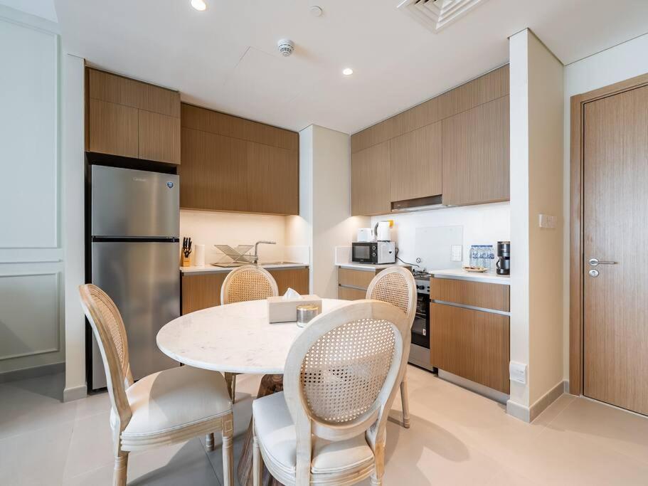 Sunset Creek Oasis: 1br Gem Luxury